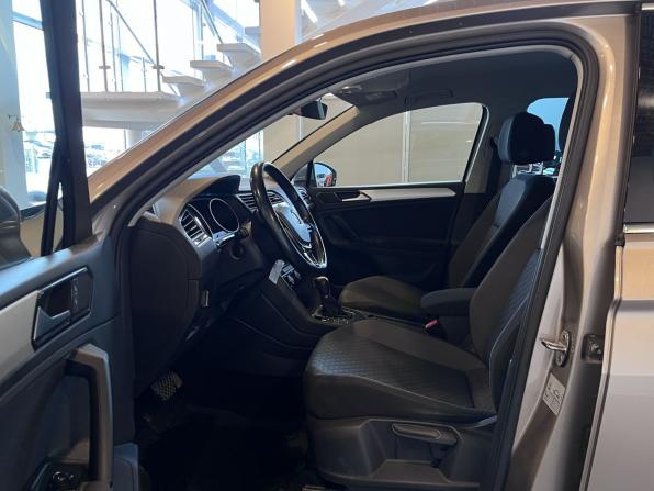 Volkswagen Tiguan II с пробегом 2017 года, цена 2 455 000 рублей, 54888 км, внедорожник, Автокод Объявления