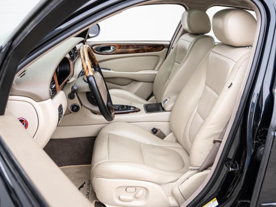 Jaguar XJ III (X350/X358) Краснодар  - изображение 12