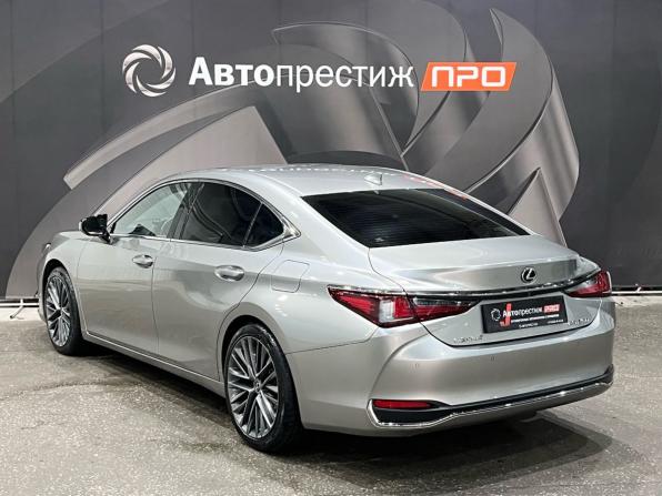 Lexus ES VII с пробегом 2018 года, цена 2 940 000 рублей, 152000 км, седан, Автокод Объявления