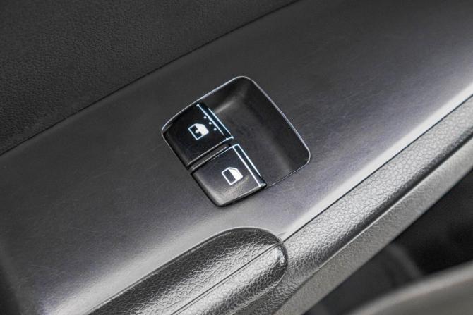Hyundai Solaris II с пробегом 2017 года, цена 999 000 рублей, 150000 км, седан, Автокод Объявления