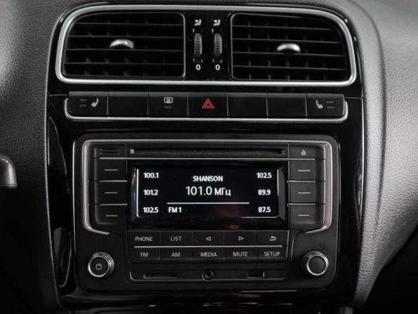 Volkswagen Polo V Рестайлинг с пробегом 2017 года, цена 1 069 000 рублей, 188343 км, седан, Автокод Объявления