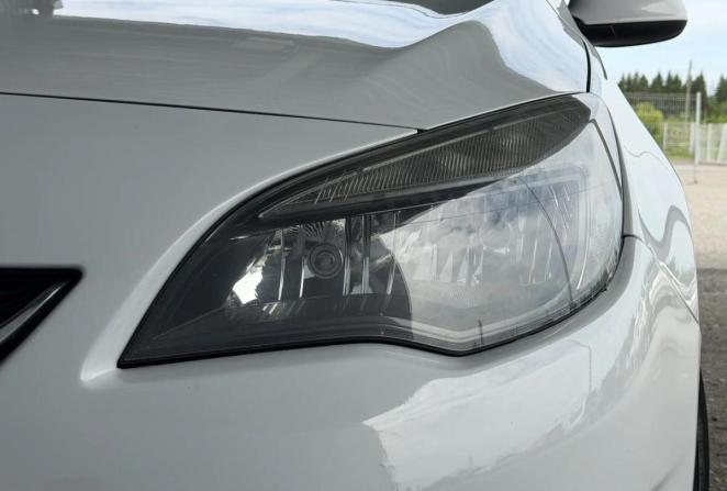 Opel Astra J Рестайлинг с пробегом 2014 года, цена 880 000 рублей, 91533 км, седан, Автокод Объявления