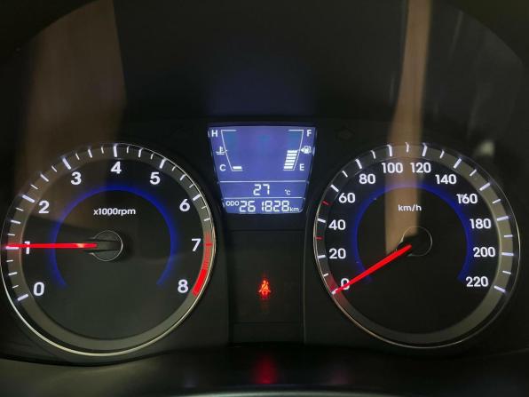 Hyundai Solaris I с пробегом 2012 года, цена 603 200 рублей, 261826 км, хэтчбек, Автокод Объявления