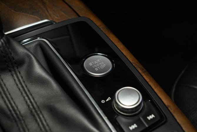 Audi A6 IV (C7) с пробегом 2013 года, цена 1 725 000 рублей, 219377 км, седан, Автокод Объявления