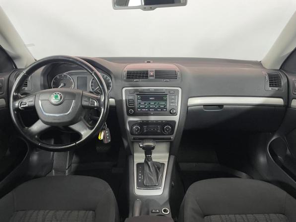 Skoda Octavia II (A5) Рестайлинг с пробегом 2010 года, цена 720 000 рублей, 52031 км, лифтбек, Автокод Объявления