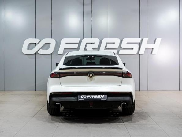 Changan UNI-V I с пробегом 2023 года, цена 2 340 000 рублей, 39135 км, лифтбек, Автокод Объявления