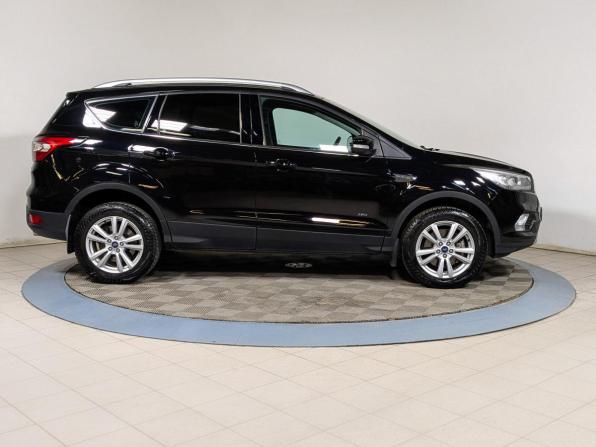 Ford Kuga II Рестайлинг с пробегом 2018 года, цена 1 599 000 рублей, 131000 км, внедорожник, Автокод Объявления