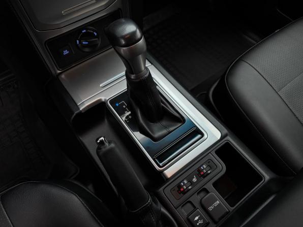 Toyota Land Cruiser Prado 150 Series Рестайлинг 2 с пробегом 2019 года, цена 4 390 000 рублей, 112167 км, внедорожник, Автокод Объявления