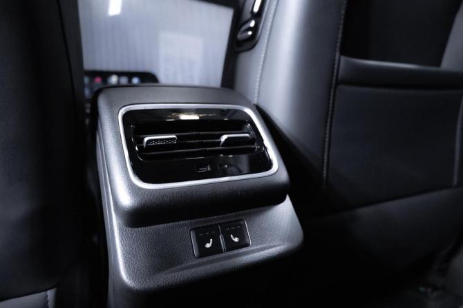 Chery Tiggo 8 Pro Max I Рестайлинг с пробегом 2024 года, цена 2 449 900 рублей, 60159 км, внедорожник, Автокод Объявления