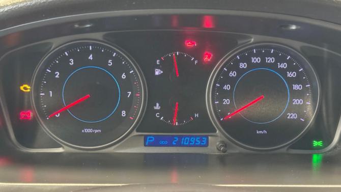 Chevrolet Epica V250 Рестайлинг с пробегом 2012 года, цена 650 000 рублей, 210000 км, седан, Автокод Объявления