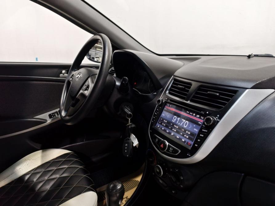 Hyundai Solaris I Курск  - изображение 6