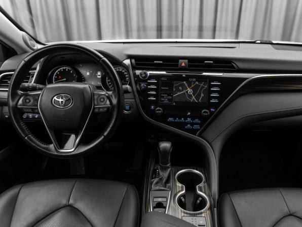 Toyota Camry VIII (XV70) с пробегом 2019 года, цена 2 840 000 рублей, 115351 км, седан, Автокод Объявления