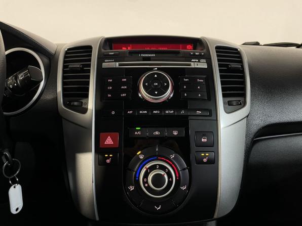Kia Venga I с пробегом 2013 года, цена 719 900 рублей, 180579 км, компактвэн, Автокод Объявления