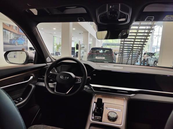 Новый Geely Monjaro I Рестайлинг 2026 года, цена 4 954 990 рублей, внедорожник, Автокод Объявления