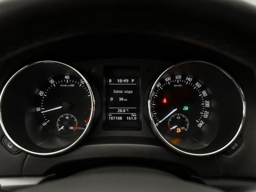 Skoda Yeti I Рестайлинг Москва  - изображение 11