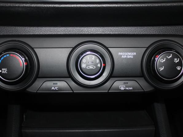 Kia Cerato IV Рестайлинг с пробегом 2021 года, цена 2 099 900 рублей, 79262 км, седан, Автокод Объявления
