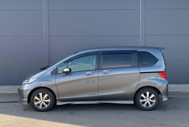 Honda Freed I с пробегом 2010 года, цена 915 000 рублей, 154533 км, компактвэн, Автокод Объявления