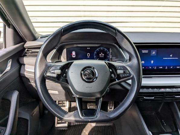 Skoda Octavia IV (A8) с пробегом 2022 года, цена 2 995 000 рублей, 85681 км, лифтбек, Автокод Объявления