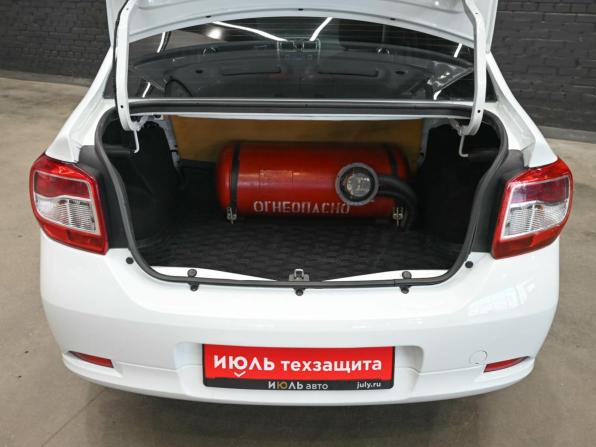 Renault Logan II Рестайлинг с пробегом 2020 года, цена 865 000 рублей, 100634 км, седан, Автокод Объявления