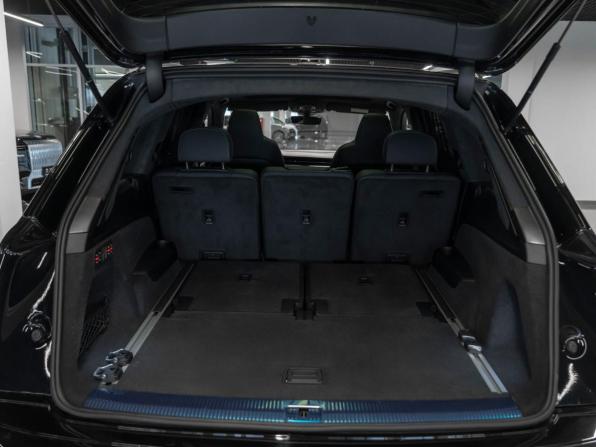 Audi Q7 II (4M) Рестайлинг 2 с пробегом 2025 года, цена 15 990 000 рублей, 10 км, внедорожник, Автокод Объявления