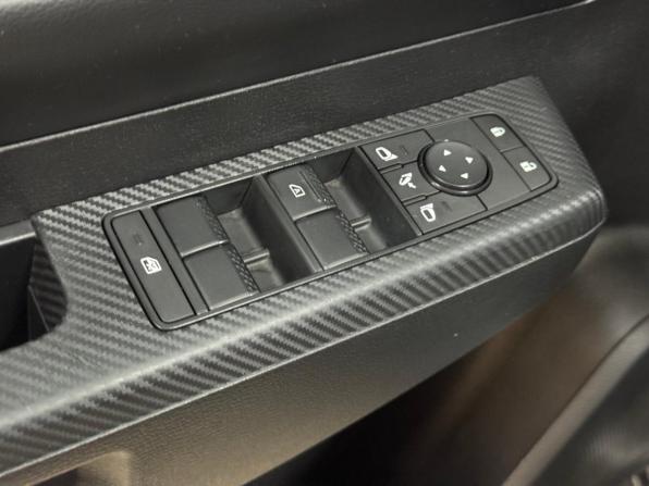 Mitsubishi L200 VI с пробегом 2024 года, цена 4 560 000 рублей, 50210 км, пикап, Автокод Объявления