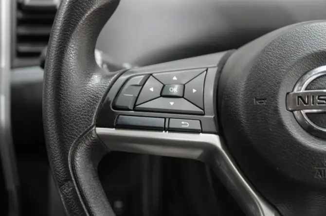 Nissan Serena V (C27) с пробегом 2016 года, цена 1 619 000 рублей, 215000 км, минивэн, Автокод Объявления