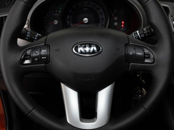 Kia Sportage III Рестайлинг с пробегом 2015 года, цена 1 498 000 рублей, 140000 км, внедорожник, Автокод Объявления