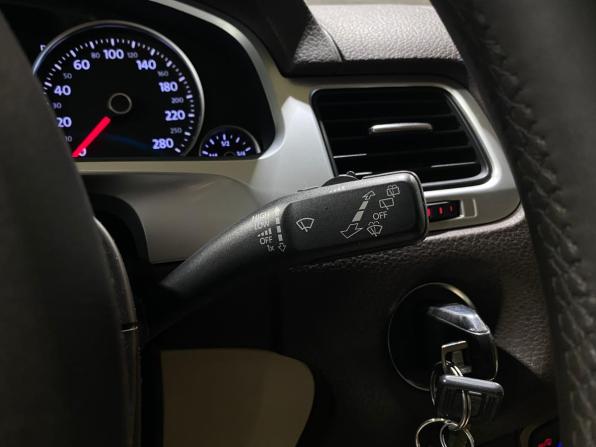 Volkswagen Touareg II с пробегом 2011 года, цена 1 950 000 рублей, 285565 км, внедорожник, Автокод Объявления