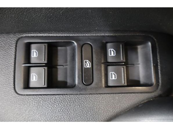 Volkswagen Polo V Рестайлинг с пробегом 2017 года, цена 840 000 рублей, 220731 км, седан, Автокод Объявления