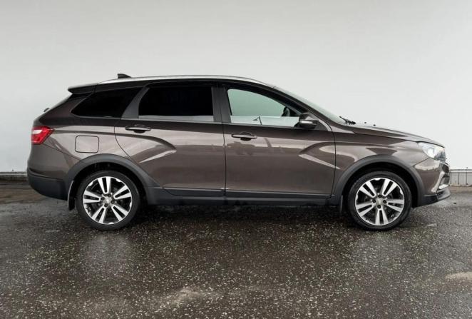 Lada (ВАЗ) Vesta I с пробегом 2021 года, цена 1 330 000 рублей, 86056 км, универсал, Автокод Объявления