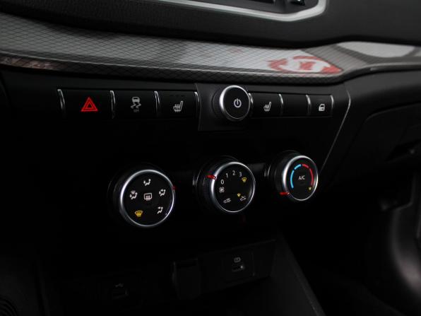 Lada (ВАЗ) Vesta I Рестайлинг (NG) с пробегом 2024 года, цена 1 380 000 рублей, 46696 км, седан, Автокод Объявления