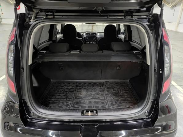 Kia Soul II Рестайлинг с пробегом 2018 года, цена 1 490 000 рублей, 140457 км, хэтчбек, Автокод Объявления