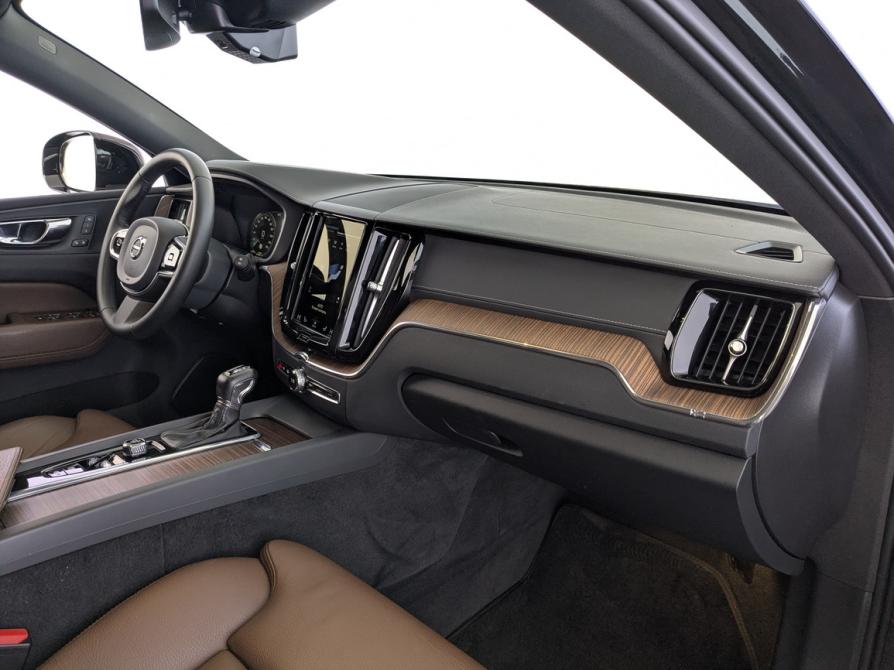 Volvo XC60 II Москва  - изображение 24