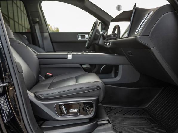 Li Auto (Lixiang) L7 I Рестайлинг с пробегом 2025 года, цена 7 258 000 рублей, 16579 км, внедорожник, Автокод Объявления