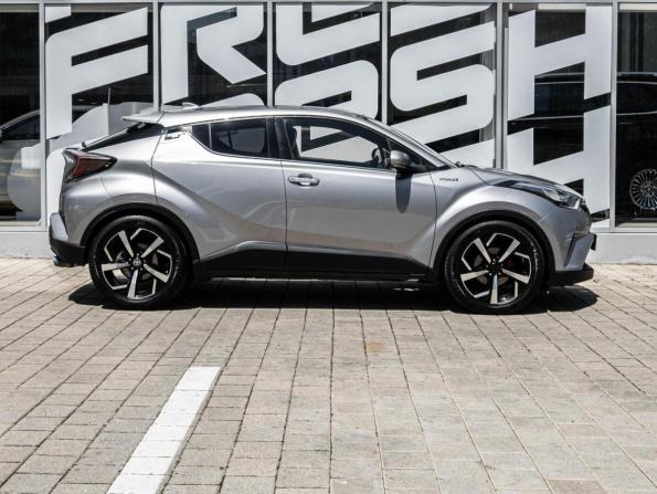 Toyota C-HR I с пробегом 2017 года, цена 1 845 000 рублей, 126870 км, внедорожник, Автокод Объявления
