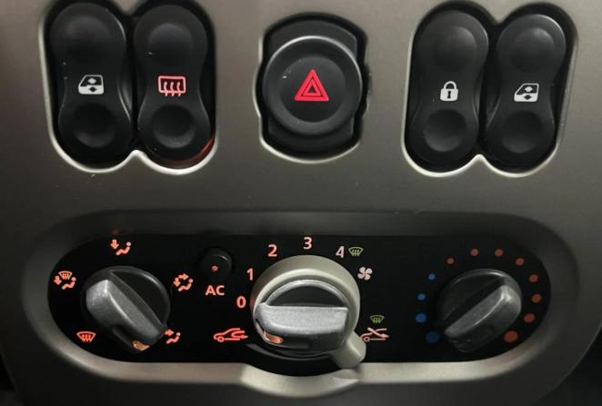 Renault Logan I Рестайлинг с пробегом 2010 года, цена 520 000 рублей, 103128 км, седан, Автокод Объявления