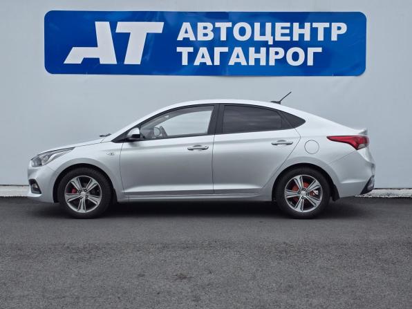 Hyundai Solaris II с пробегом 2017 года, цена 1 340 000 рублей, 130568 км, седан, Автокод Объявления