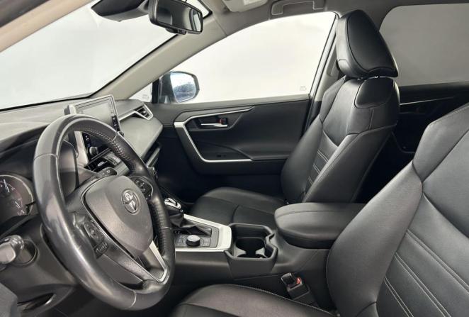 Toyota RAV4 V (XA50) с пробегом 2020 года, цена 3 790 000 рублей, 139685 км, внедорожник, Автокод Объявления