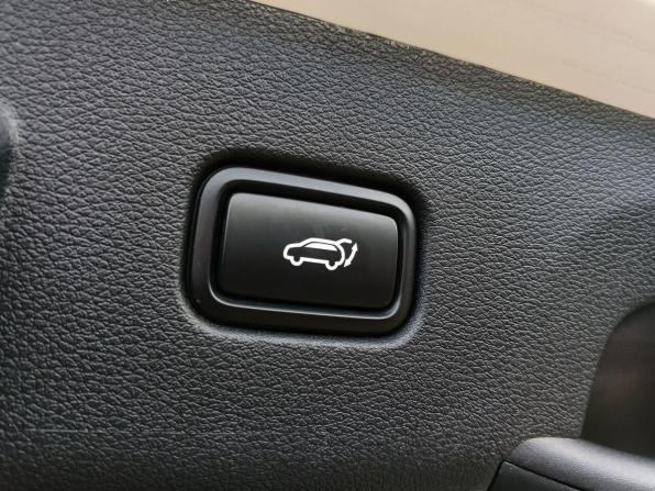 Kia Sportage V с пробегом 2023 года, цена 3 199 000 рублей, 97528 км, внедорожник, Автокод Объявления