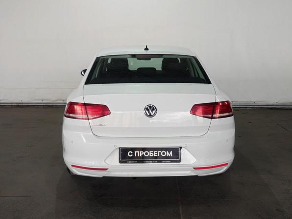 Volkswagen Passat B8 с пробегом 2018 года, цена 2 100 000 рублей, 93997 км, седан, Автокод Объявления