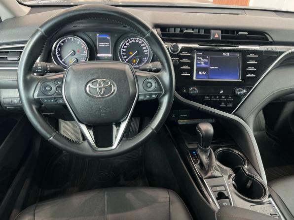 Toyota Camry VIII (XV70) с пробегом 2021 года, цена 2 630 000 рублей, 160000 км, седан, Автокод Объявления
