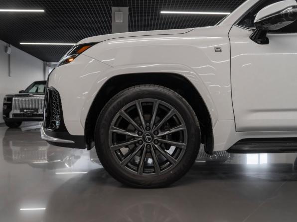 Lexus LX IV с пробегом 2024 года, цена 17 800 000 рублей, 908 км, внедорожник, Автокод Объявления