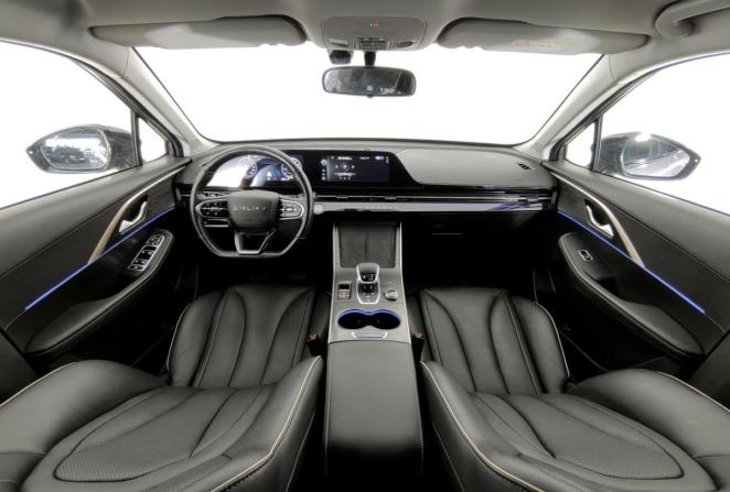 Omoda C5 I с пробегом 2022 года, цена 1 780 000 рублей, 32666 км, внедорожник, Автокод Объявления