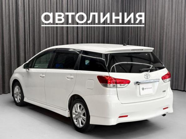 Toyota Wish II с пробегом 2009 года, цена 1 199 000 рублей, 100000 км, минивэн, Автокод Объявления