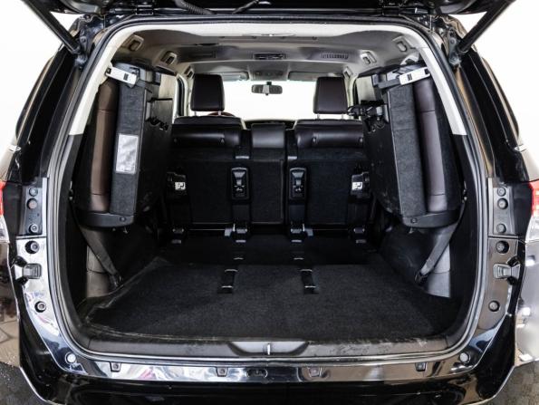 Toyota Fortuner II с пробегом 2018 года, цена 2 999 000 рублей, 157642 км, внедорожник, Автокод Объявления