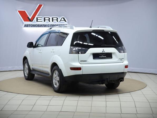 Mitsubishi Outlander II с пробегом 2008 года, цена 840 000 рублей, 267993 км, внедорожник, Автокод Объявления