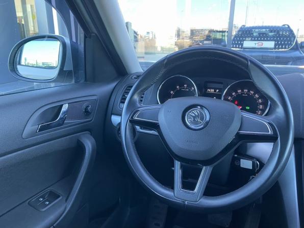 Skoda Yeti I Рестайлинг с пробегом 2014 года, цена 975 000 рублей, 117972 км, внедорожник, Автокод Объявления