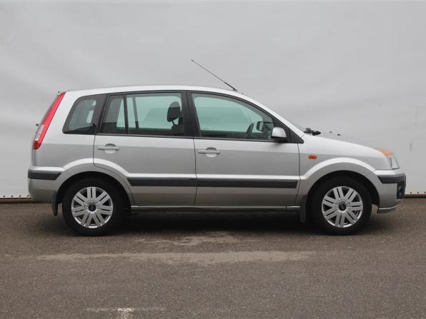 Ford Fusion I Рестайлинг с пробегом 2007 года, цена 570 000 рублей, 73183 км, хэтчбек, Автокод Объявления