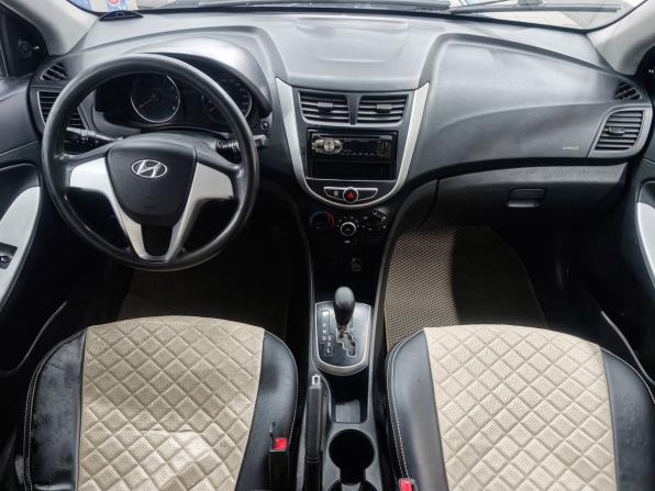 Hyundai Solaris I с пробегом 2012 года, цена 749 900 рублей, 195000 км, хэтчбек, Автокод Объявления