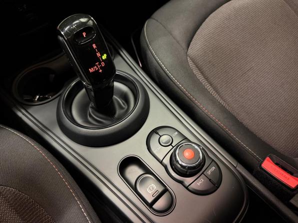 Mini Countryman II с пробегом 2019 года, цена 2 490 000 рублей, 113728 км, внедорожник, Автокод Объявления